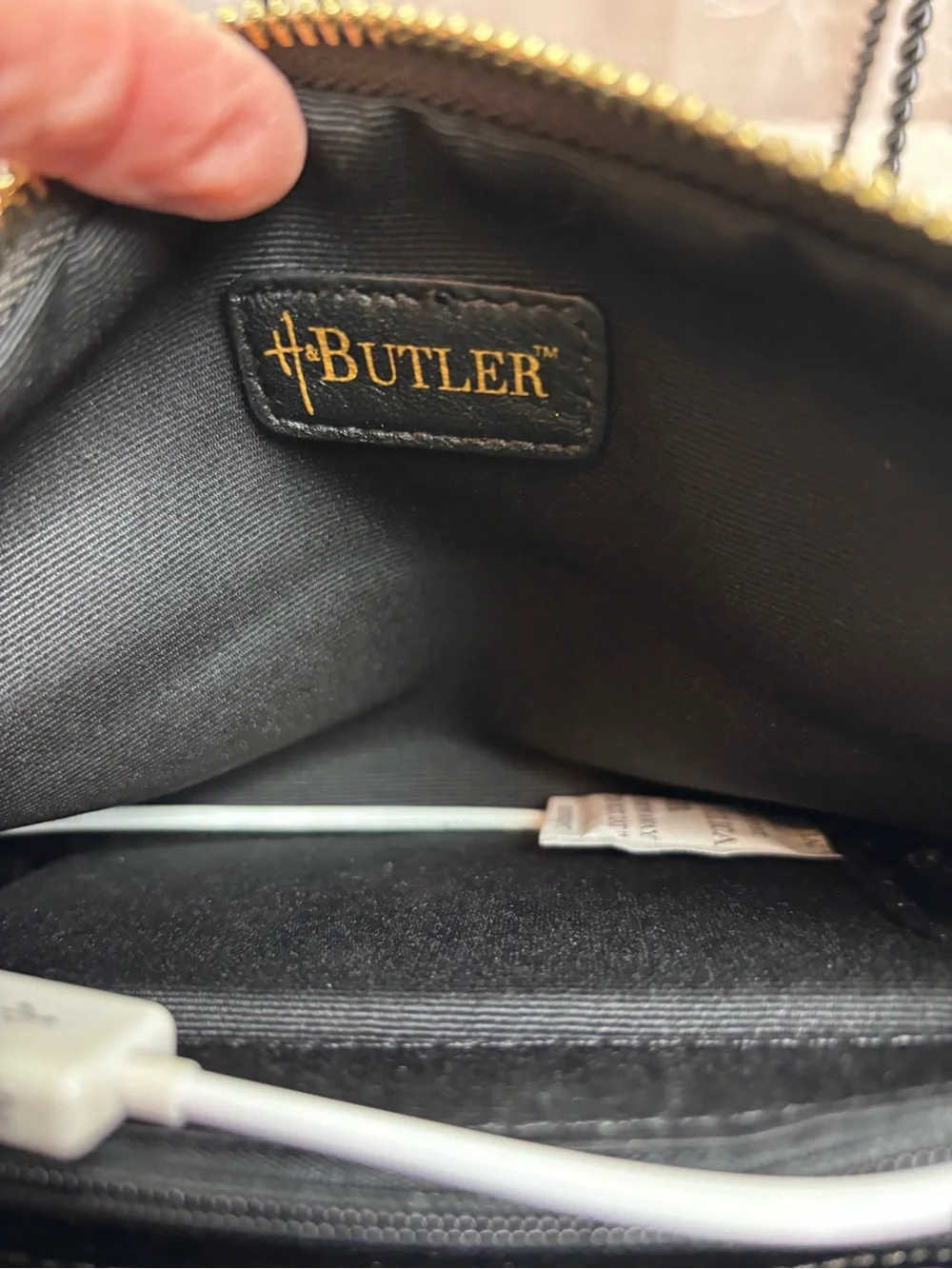 H&Butler Mighty Purse Smooth Black Leather Wristlet w/Built-in Phone Charger